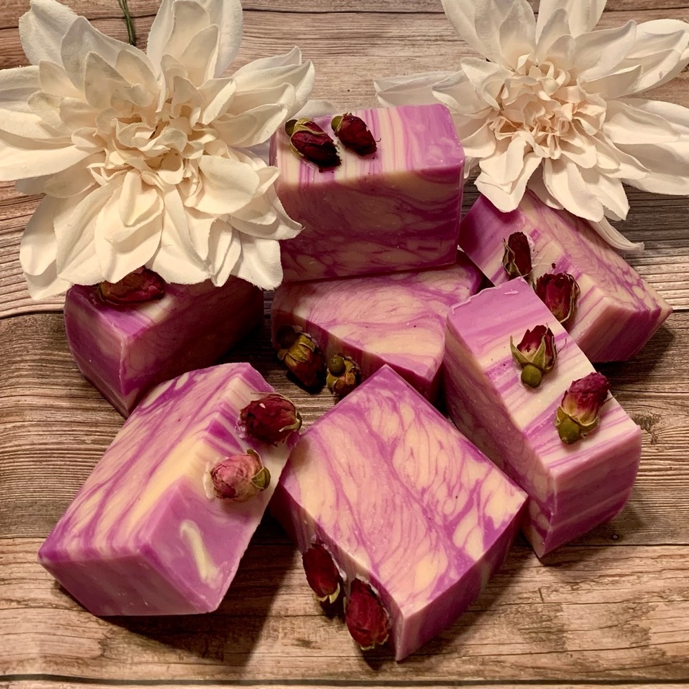 Hand Crafted Artisan Soap with Dried Rose Buds - Picture 5 of 6